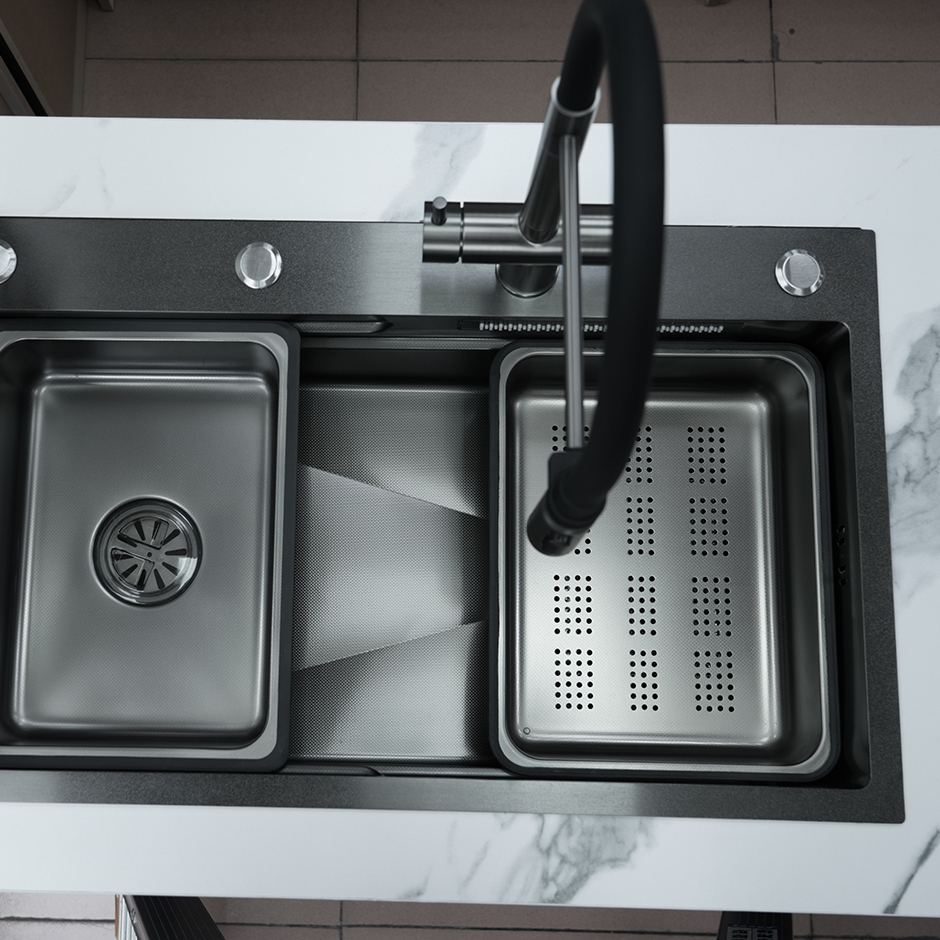 Hidden Raindance Square Cover Sump